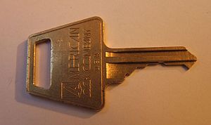 American lock 5200 key.jpg